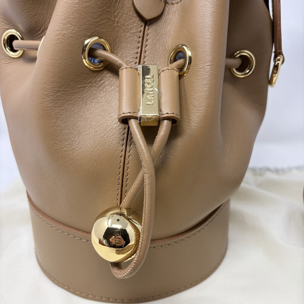 Lancel Cheri Bucket Bag Camel Leather Drawstring‎ Shoulder Bag Italy NWOT Pouch - Picture 8 of 13